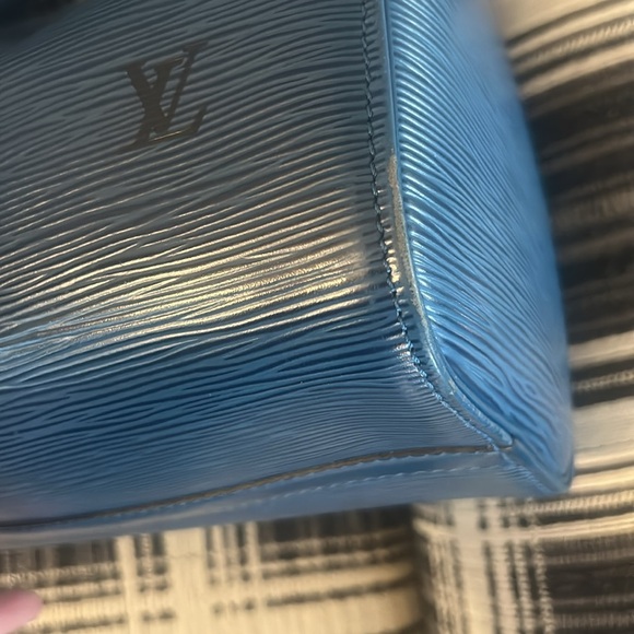 Louis Vuitton Epi Speedy 25 - Picture 10 of 17